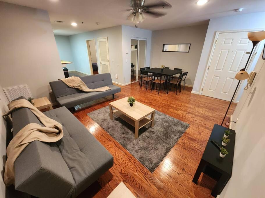 Luxury 2 Bed Apt, Mins To Nyc! Юнион-Сити Экстерьер фото